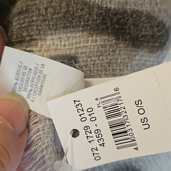 aerie Winter Camo Scarf/Wrap - Picture 4 of 5